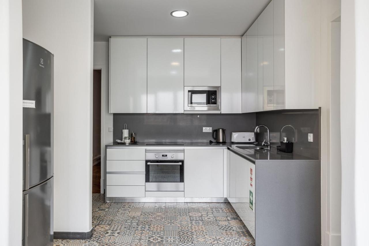 Home Out Rooms & Apartments リスボン エクステリア 写真