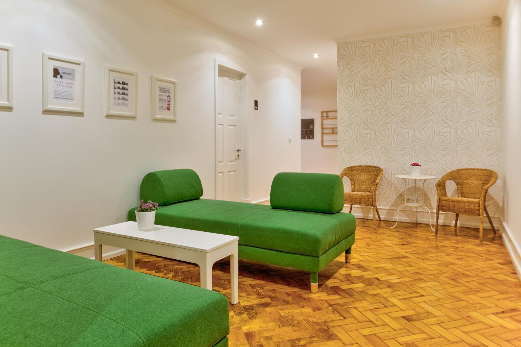 Home Out Rooms & Apartments リスボン エクステリア 写真