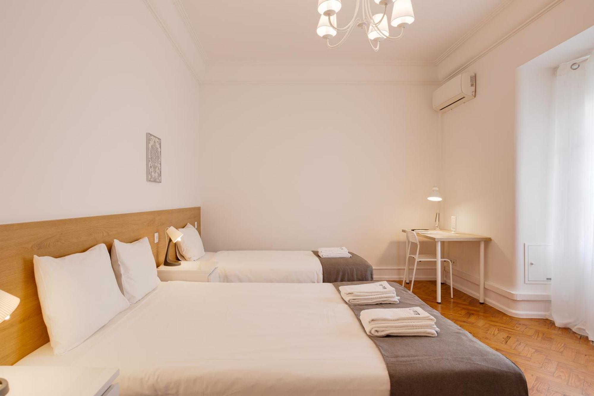 Home Out Rooms & Apartments リスボン エクステリア 写真